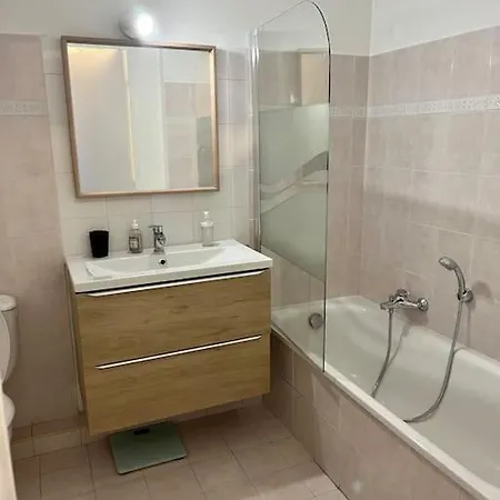 2 Pieces De 29 M2 Διαμέρισμα *